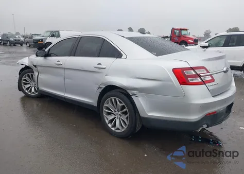 2015 Ford Taurus Limited z USA, uszkodzony, nr VIN 1FAHP2F82FG180241